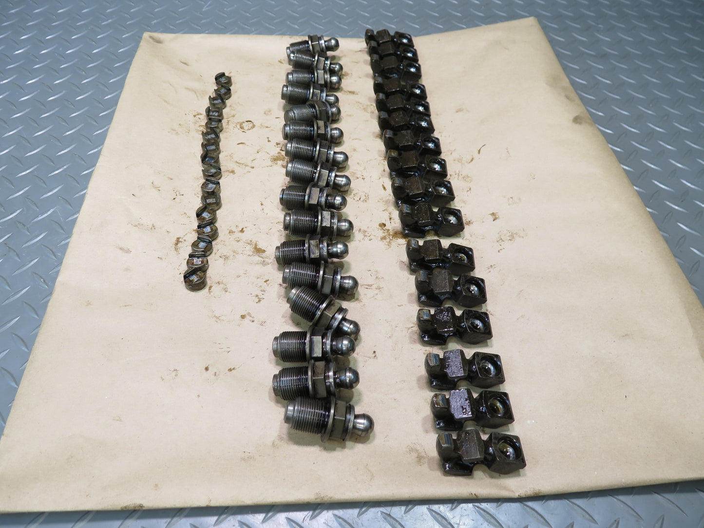 81-85 Mercedes R107 380SL 48pcs Engine Valve Rocker Arm & Arm Ball Stud Set OEM