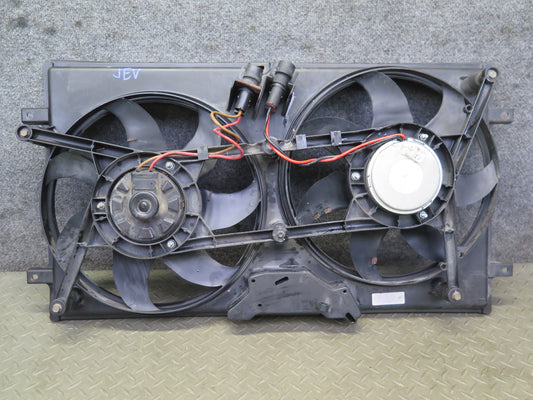 99-03 VW Eurovan T4 2.8L Engine Radiator Cooling Fan Motor Shroud 7D0121207 OEM