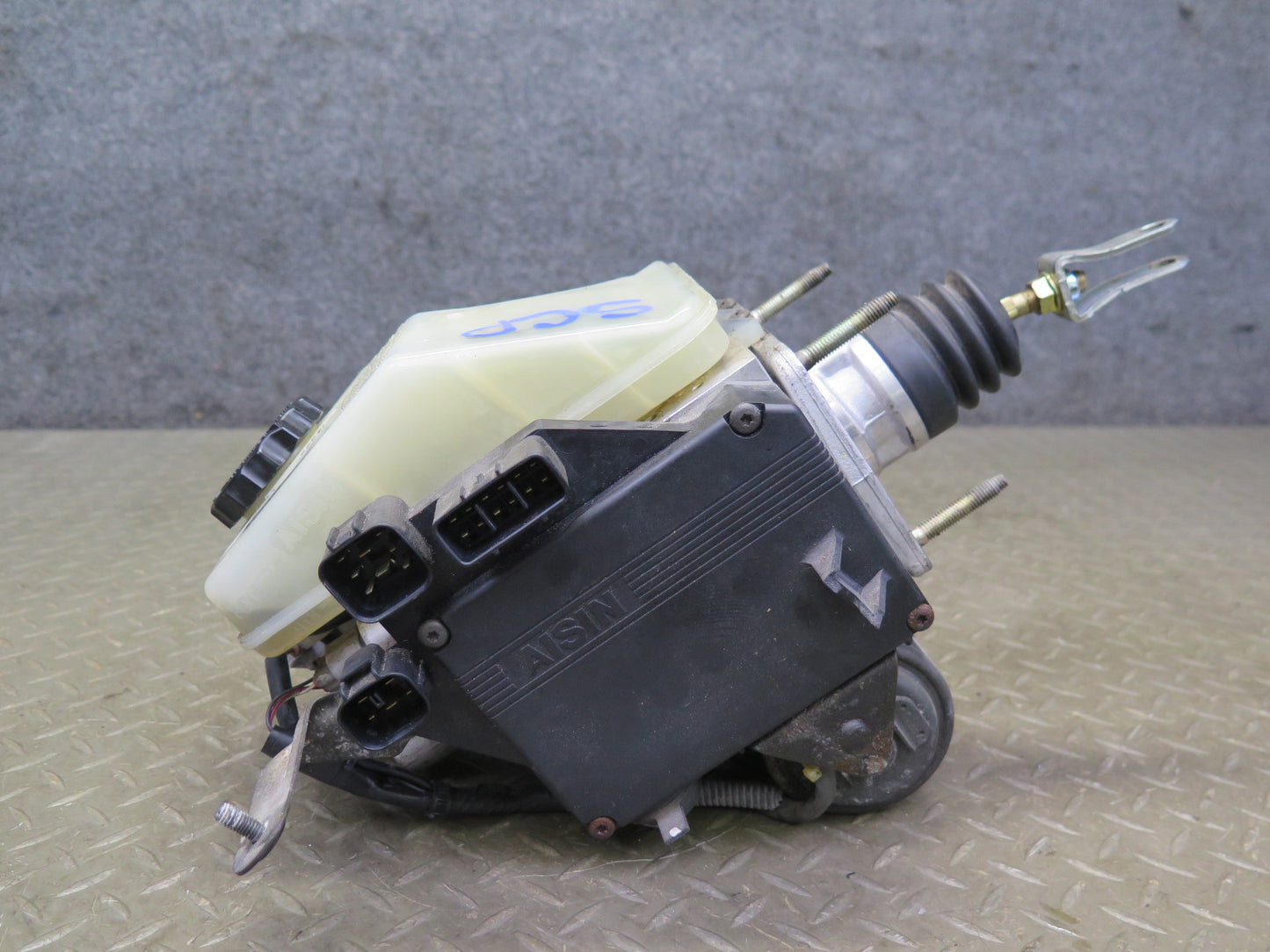 02-10 Lexus Z40 SC430 ABS Pump Brake Master Cylinder Booster Fluid Reservoir OEM