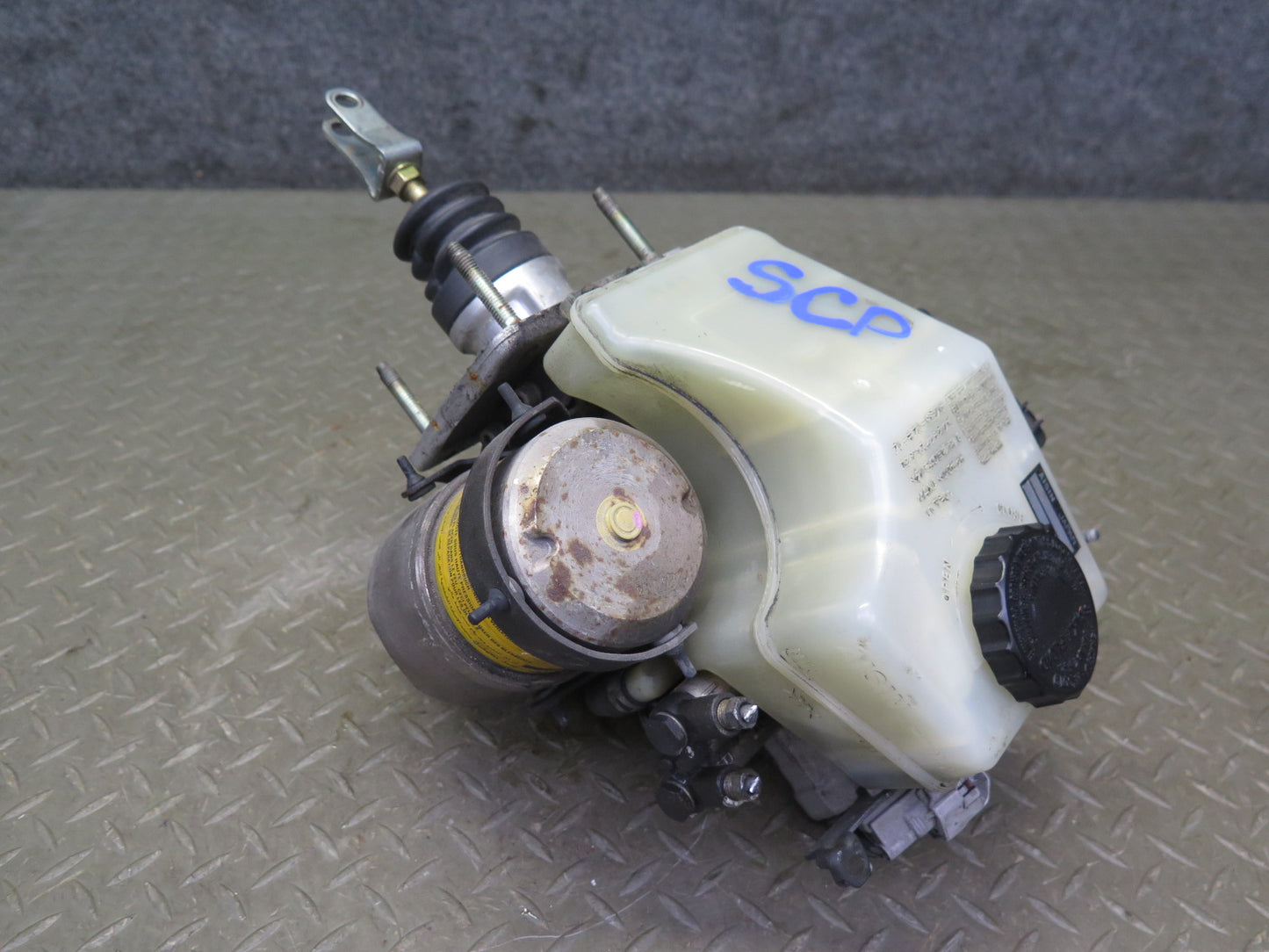 02-10 Lexus Z40 SC430 ABS Pump Brake Master Cylinder Booster Fluid Reservoir OEM