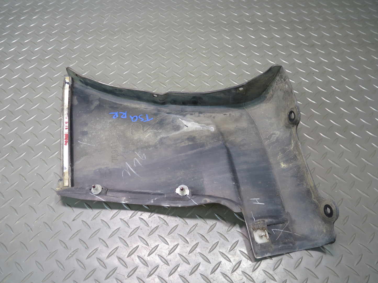 89-92 Toyota Supra MK3 Set of 2 Rear Side Skirt Rocker Trim Molding Cover OEM