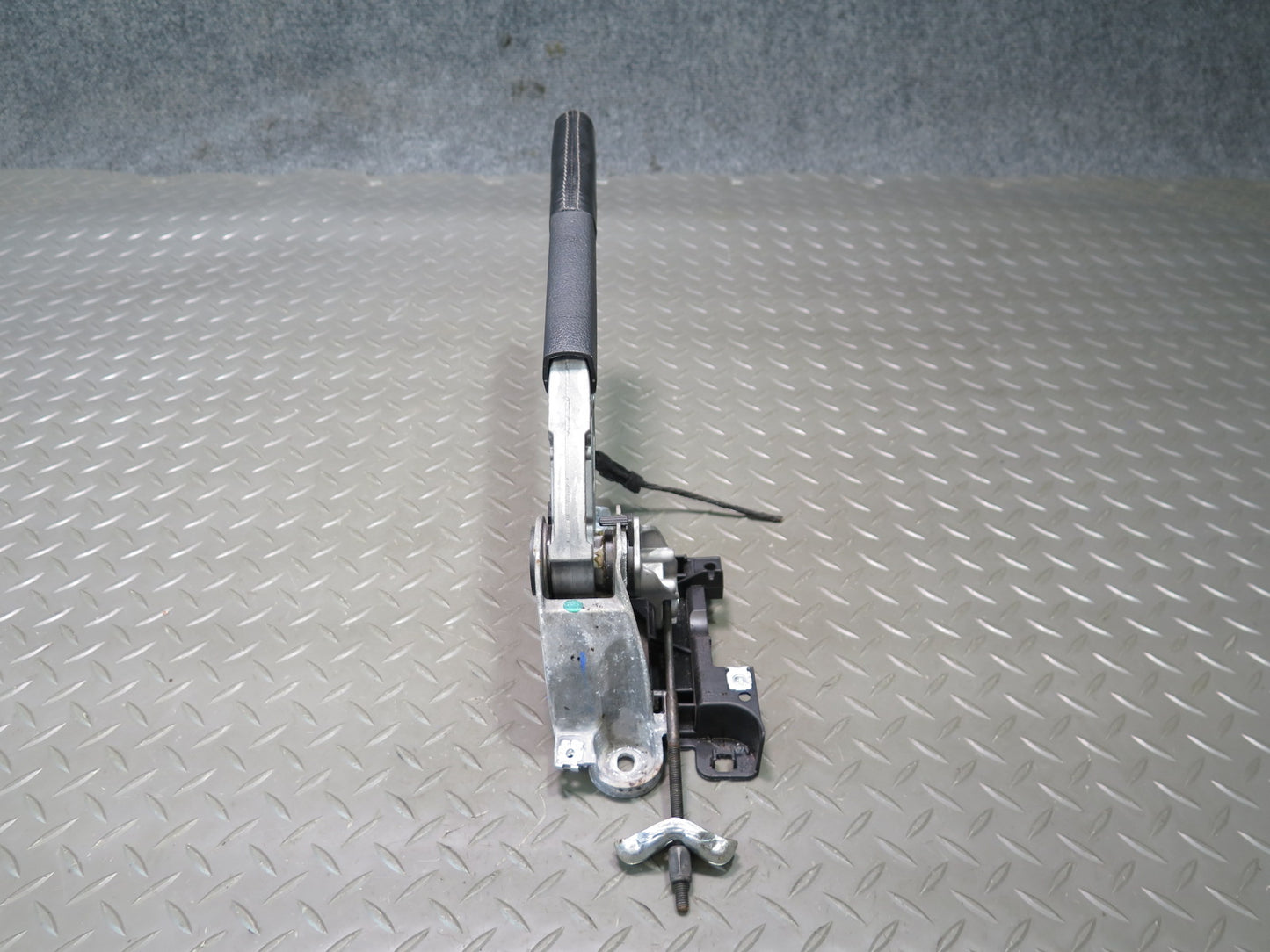 10-14 Volkswagen VW Golf GTI R MK6 Emergency Parking Brake Handle Level OEM