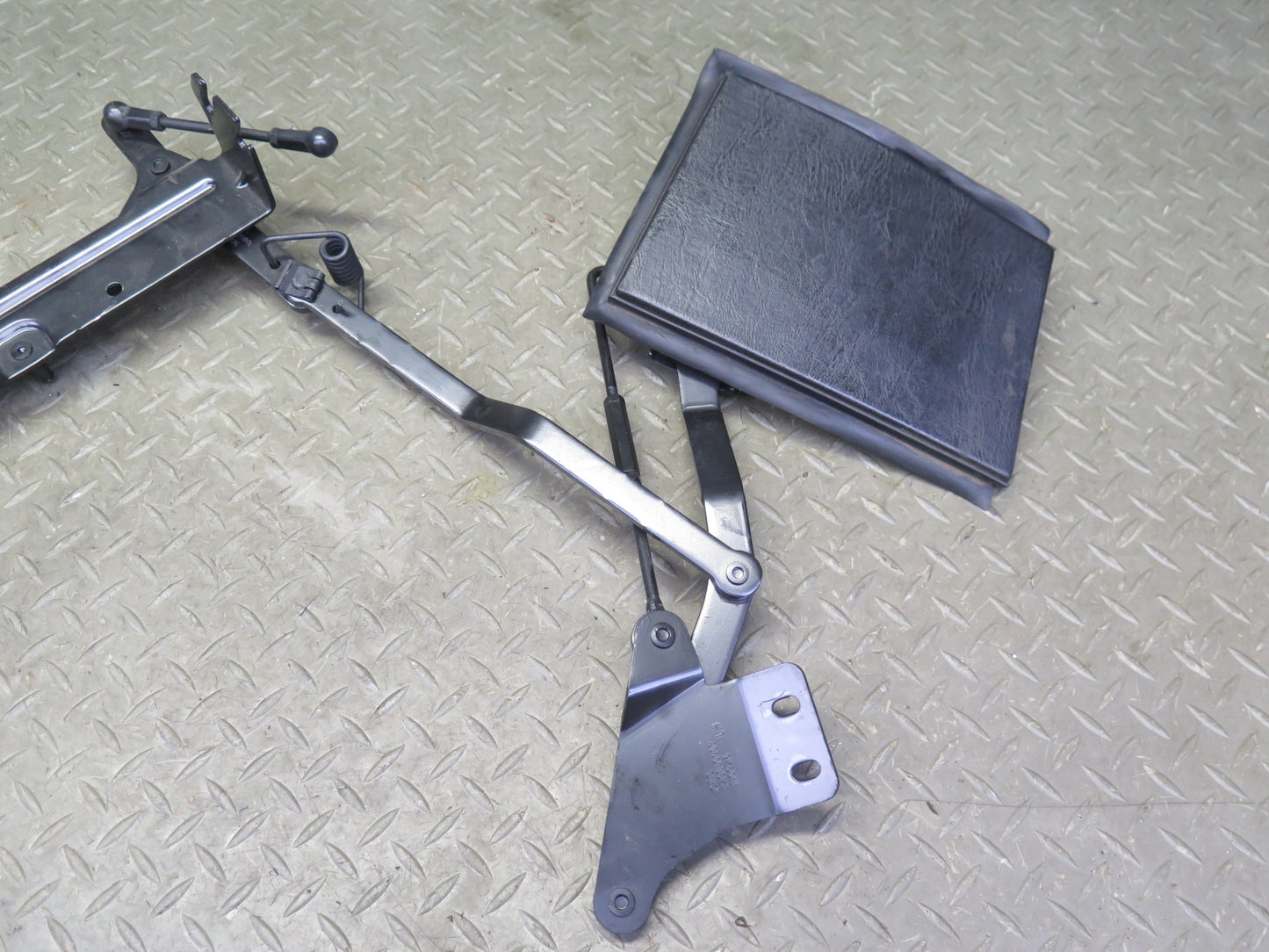 2004-2009 Cadillac XLR Left Right Side Hard TOP Flap Hinge Frame Lid Cover Set