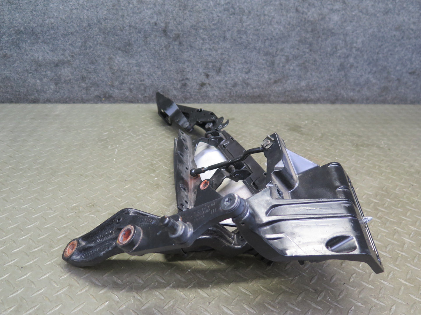 2004-2009 Cadillac XLR Left Right Side Convertible TOP Decklid Hinge Bracket Set