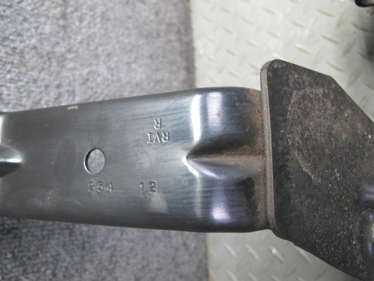 2007-2014 Cadillac Escalade Front Bumper Impact Reinfocement Bar