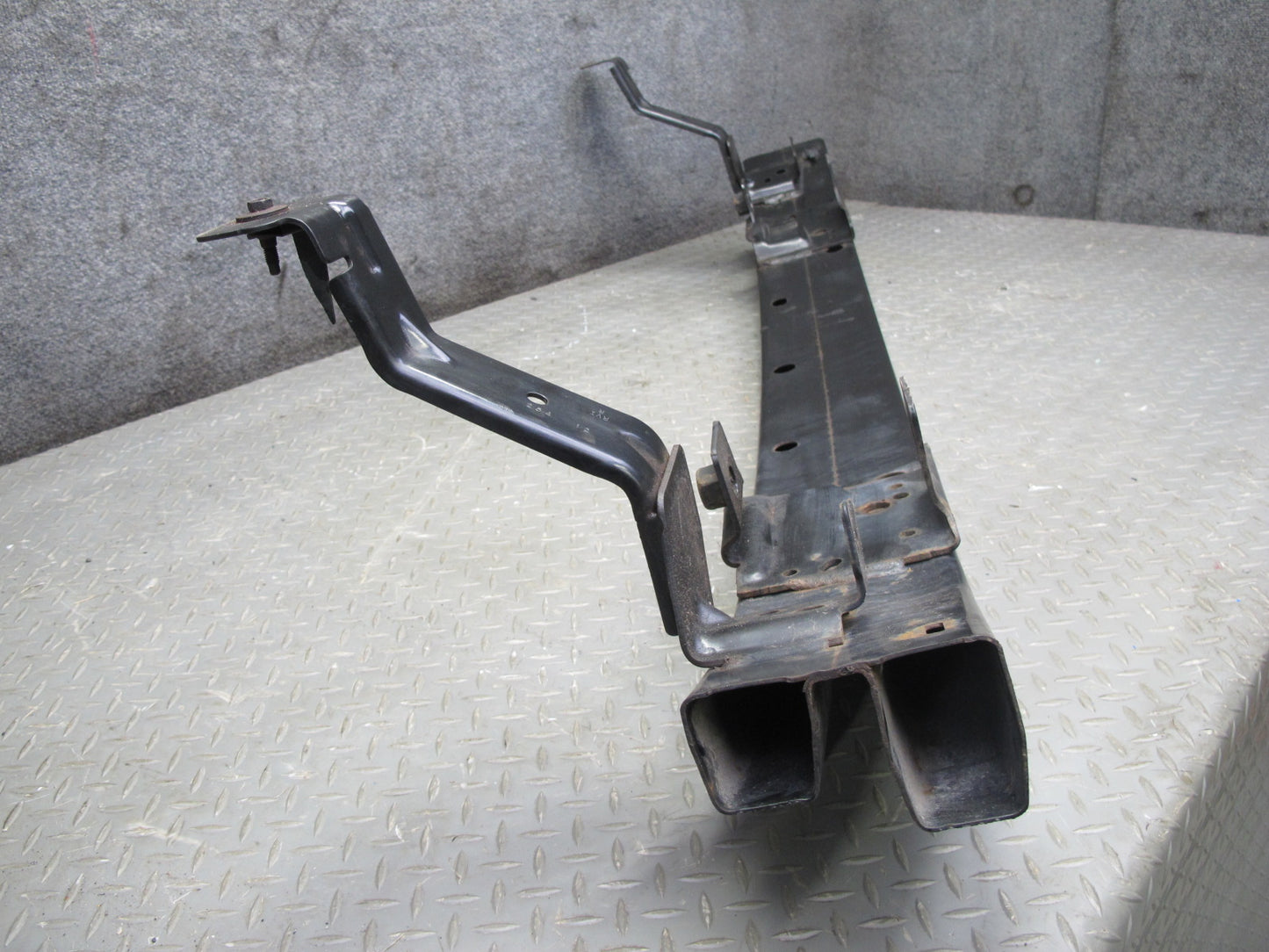 2007-2014 Cadillac Escalade Front Bumper Impact Reinfocement Bar