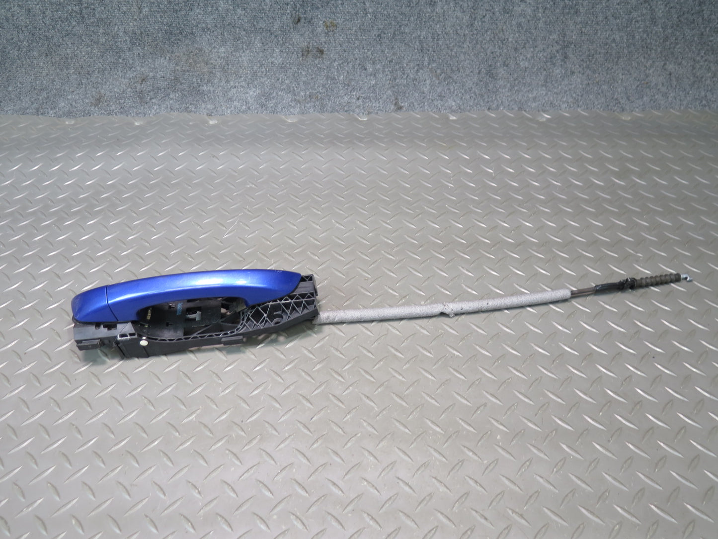 10-14 VW Golf GTI R MK6 4DOOR Rear Right Exterior Door Handle Blue OEM