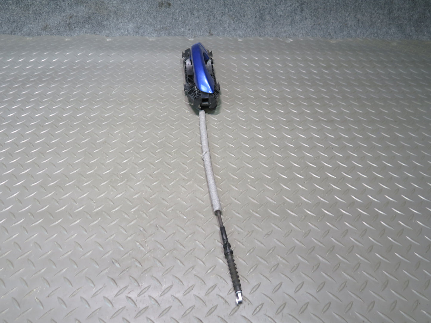 10-14 VW Golf GTI R MK6 4DOOR Rear Right Exterior Door Handle Blue OEM