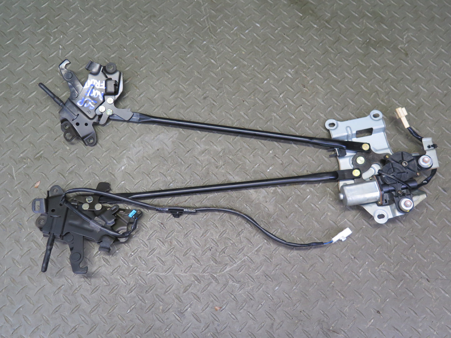 02-10 Lexus SC430 Convertible TOP Roof Lock Latch Actuators w Motor Assy OEM