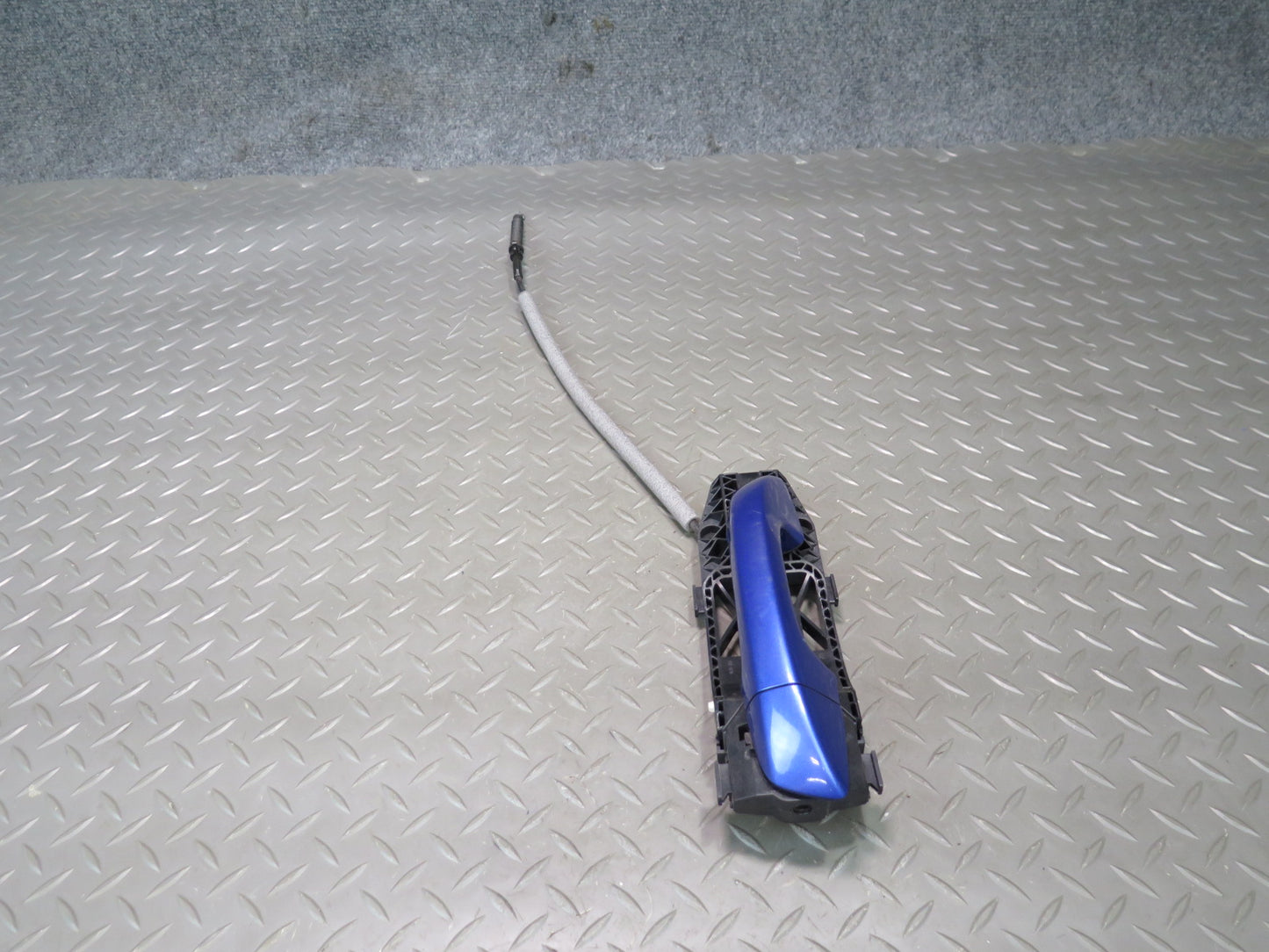 10-14 VW Golf GTI R MK6 4DOOR Rear Left Exterior Door Handle Blue OEM