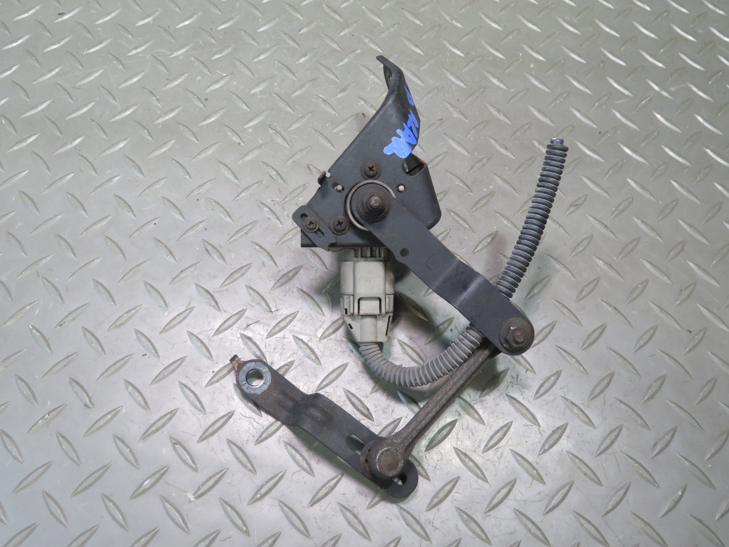 02-10 Lexus Z40 SC430 Rear Suspension Height Level Sensor OEM