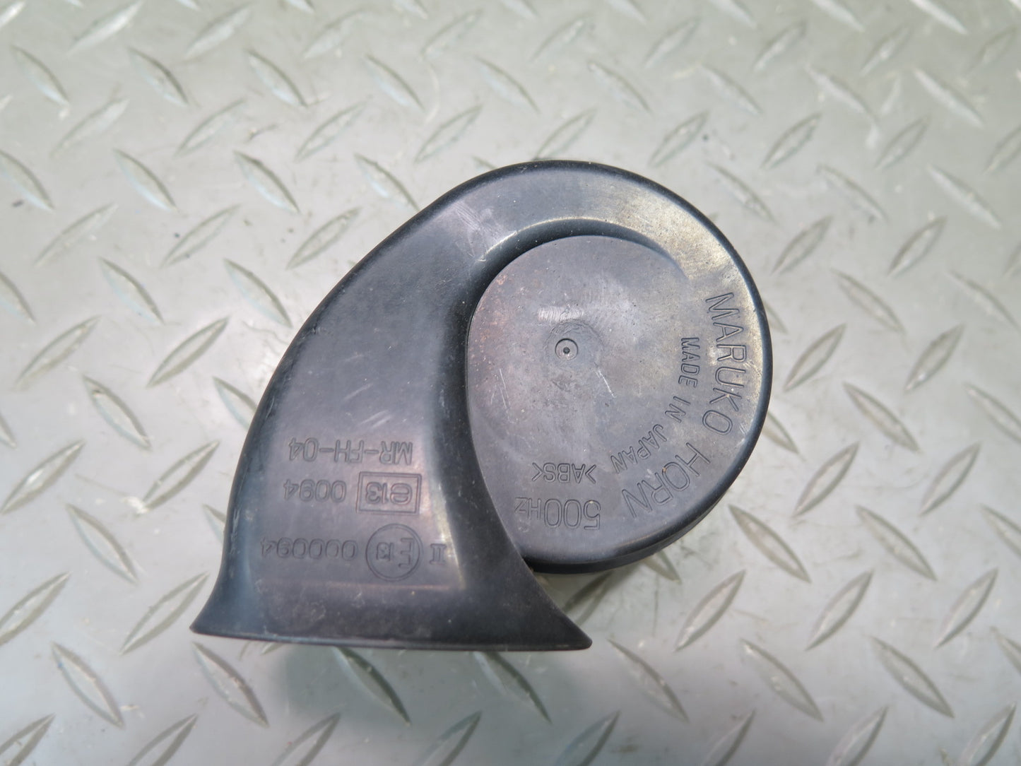 02-10 Lexus UZZ40L SC430 Set of 2 High & Low Tone Note Pitch Horn Signal OEM