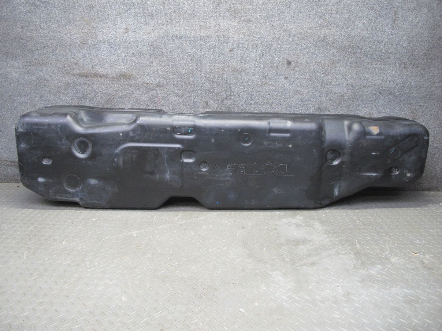 2018 Jeep Wrangler Unlimited JL 4-DOOR VIN X 6th Fuel Tank Unit 52030066AC OEM