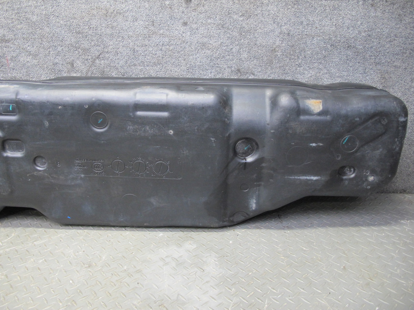 2018 Jeep Wrangler Unlimited JL 4-DOOR VIN X 6th Fuel Tank Unit 52030066AC OEM