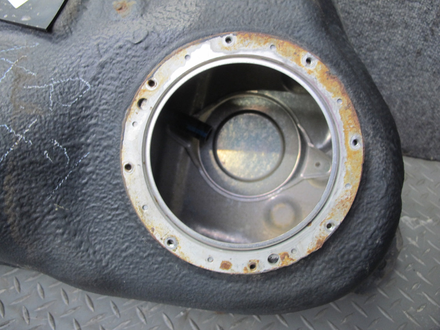 06-13 Lexus GSE20L IS350 IS250 Gas Fuel Tank w Heat Shield Assembly 87K OEM