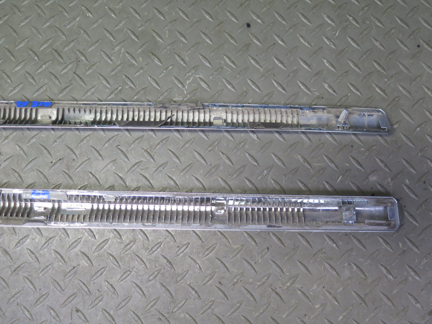 2009-2014 Cadillac Escalade Front & Rear Door Chrome Trim Molding Set