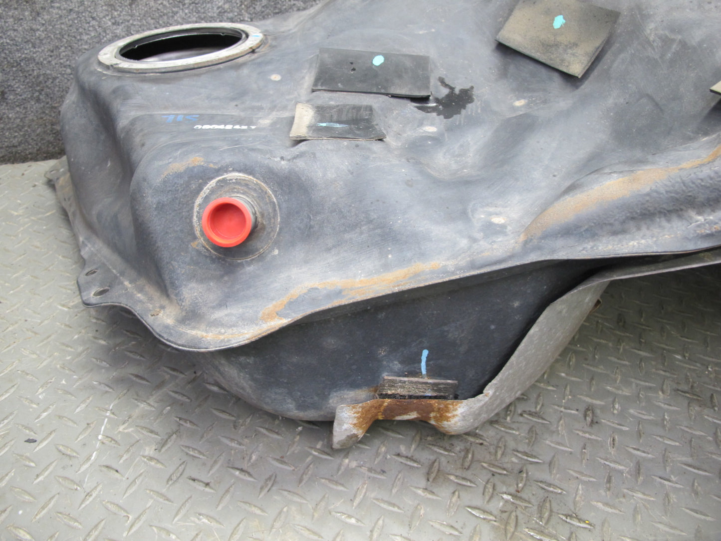 2008 Lexus USE20L Is-f Fuel Tank Reservoir w Heat Shield Assembly OEM