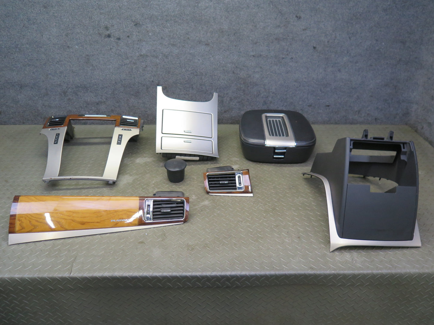 2013-2014 Cadillac Escalade Platinum Dash Console Storage Wood Trim Panel Set