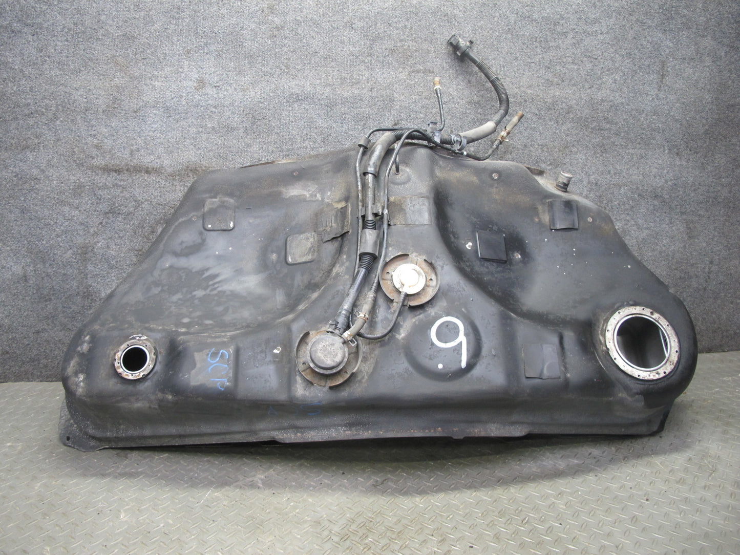 02-05 Lexus Z40 SC430 Gas Fuel Tank Assembly OEM
