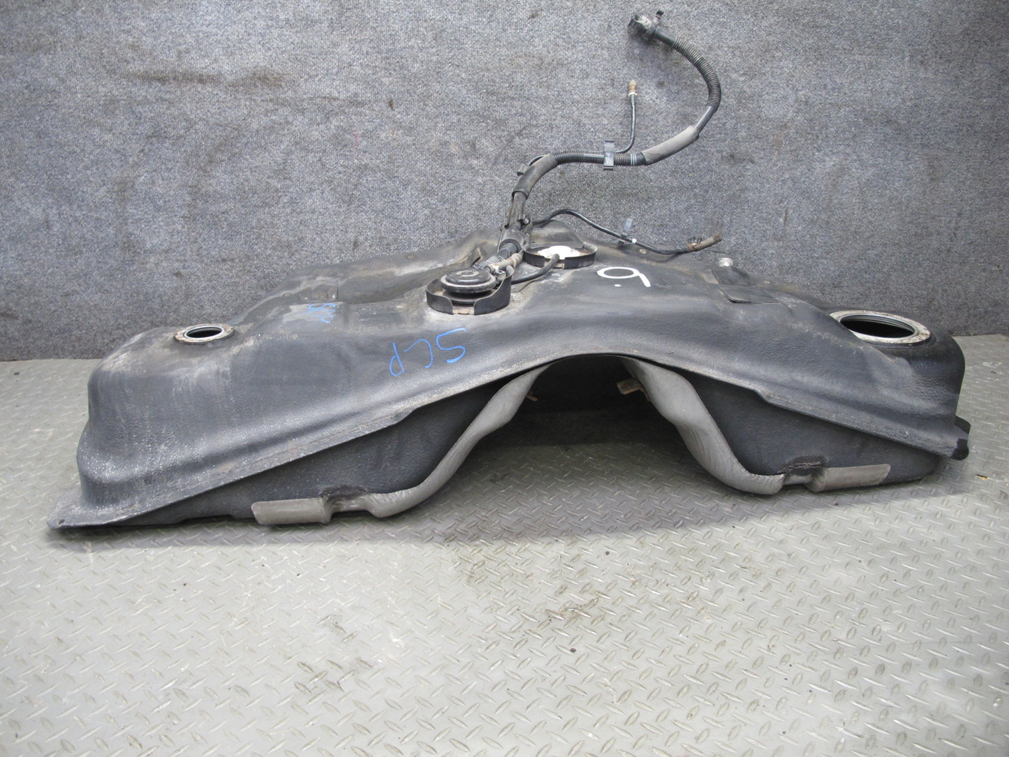 02-05 Lexus Z40 SC430 Gas Fuel Tank Assembly OEM