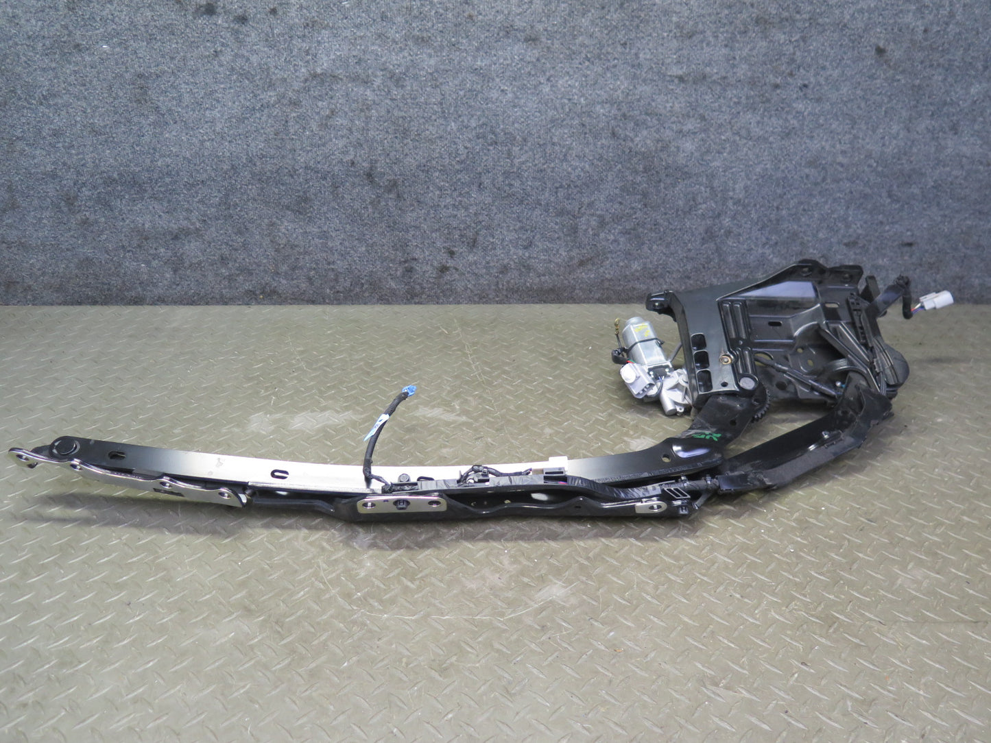 10-13 Lexus IS350 IS250 Convert Set of 2 Rear Electric TOP Roof Motor Hinge OEM