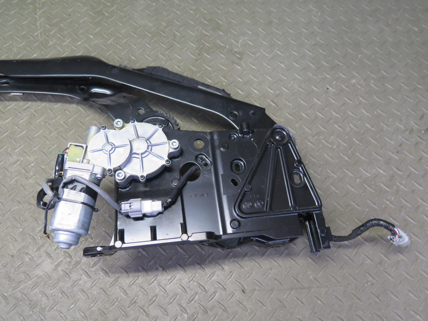 10-13 Lexus IS350 IS250 Convert Set of 2 Rear Electric TOP Roof Motor Hinge OEM