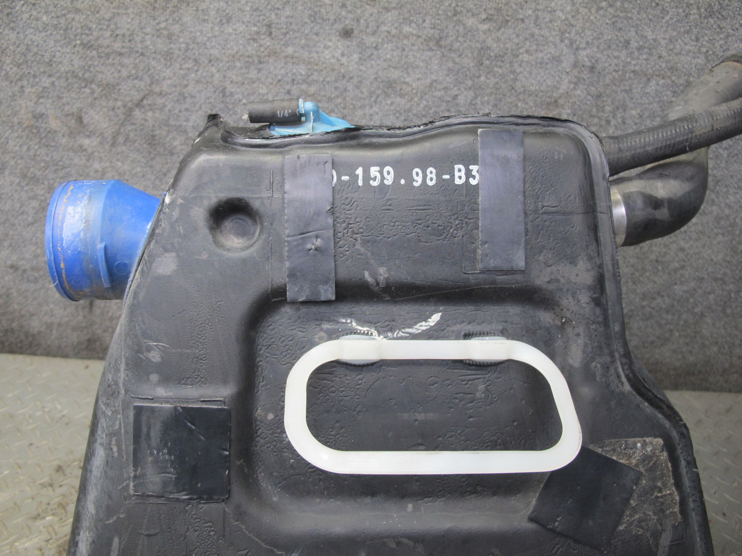 97-98 Chevrolet Corvette C5 Rear Left Fuel Tank 87K Miles 10410831 OEM