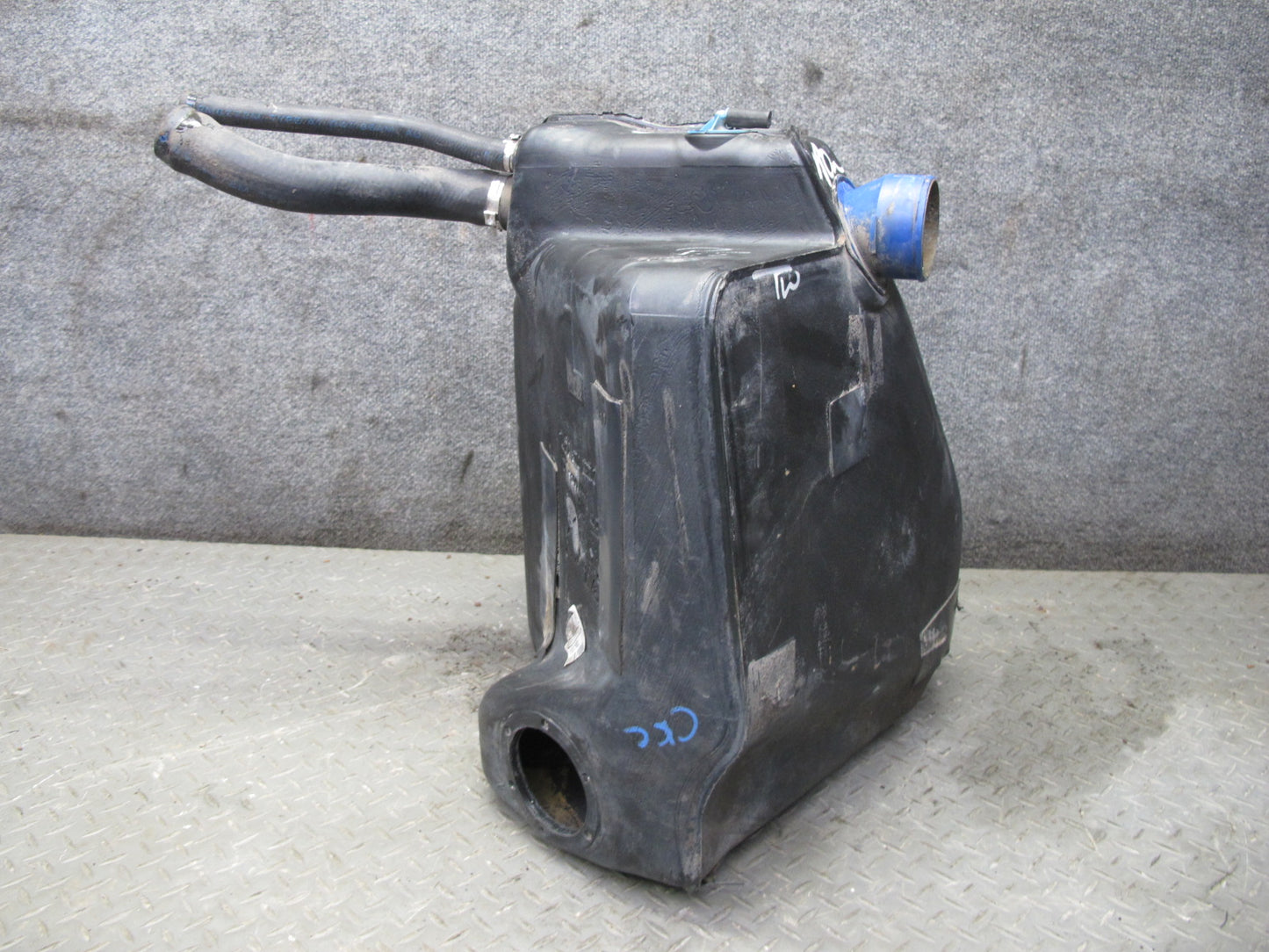 97-98 Chevrolet Corvette C5 Rear Left Fuel Tank 87K Miles 10410831 OEM