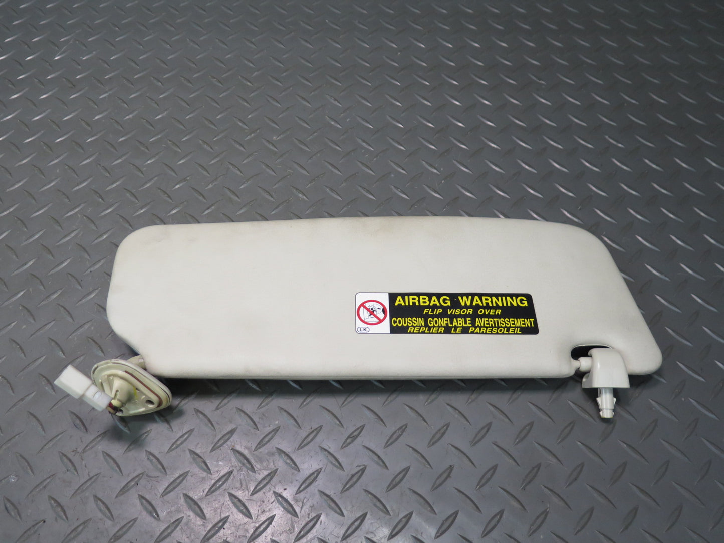 02-05 Lexus UZZ40L SC430 Set of 2 Front Left & Right Sun Visor OEM