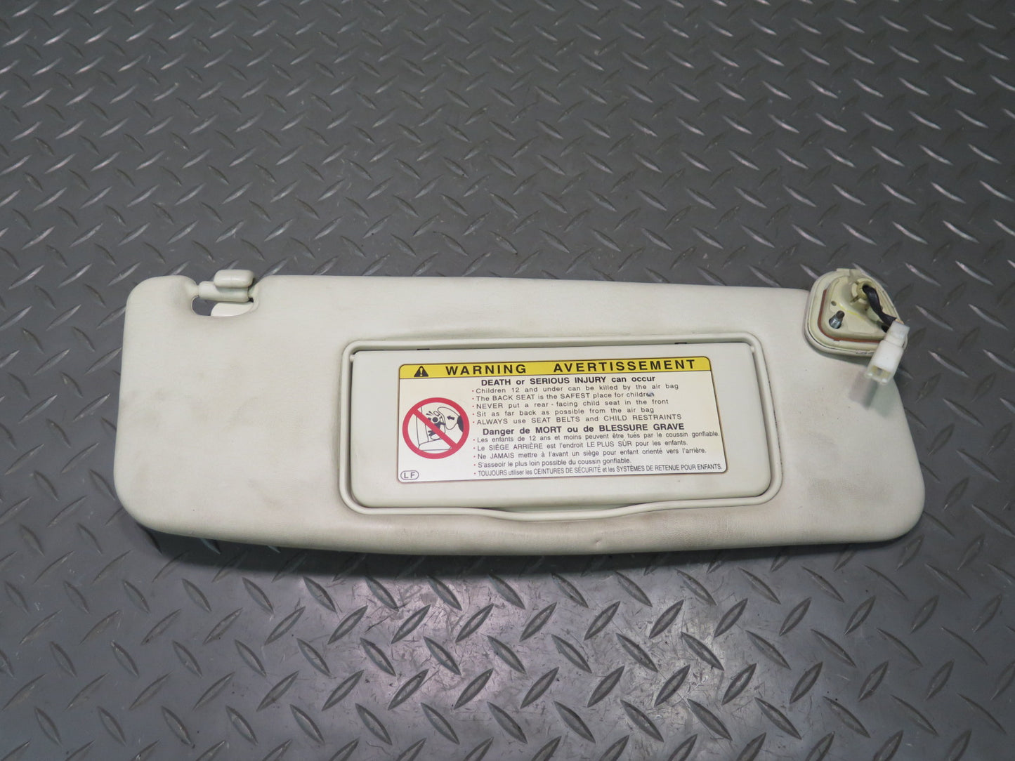 02-05 Lexus UZZ40L SC430 Set of 2 Front Left & Right Sun Visor OEM