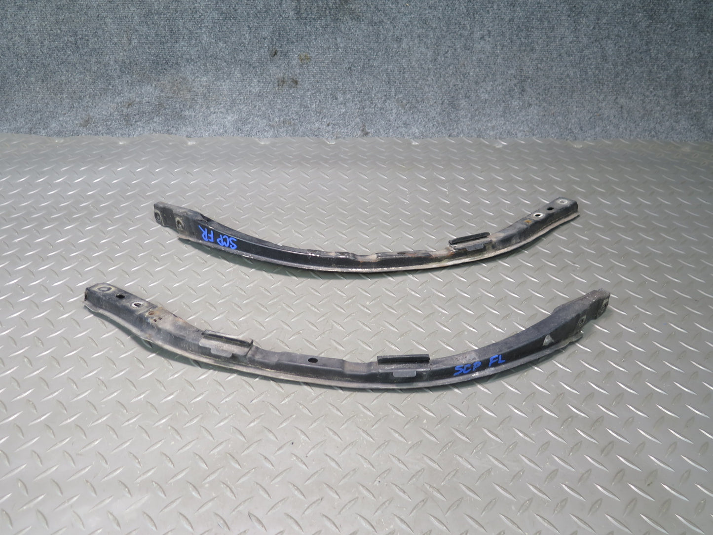 02-10 Lexus UZZ40L SC430 Set of 2 Front Bumper Headlight Support Bracket OEM