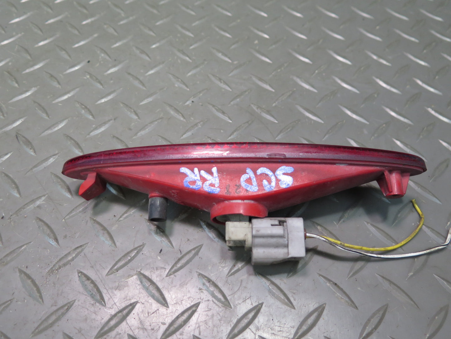 02-10 Lexus UZZ40L SC430 Set of 2 Rear Left & Right Side Marker Light Lamp OEM
