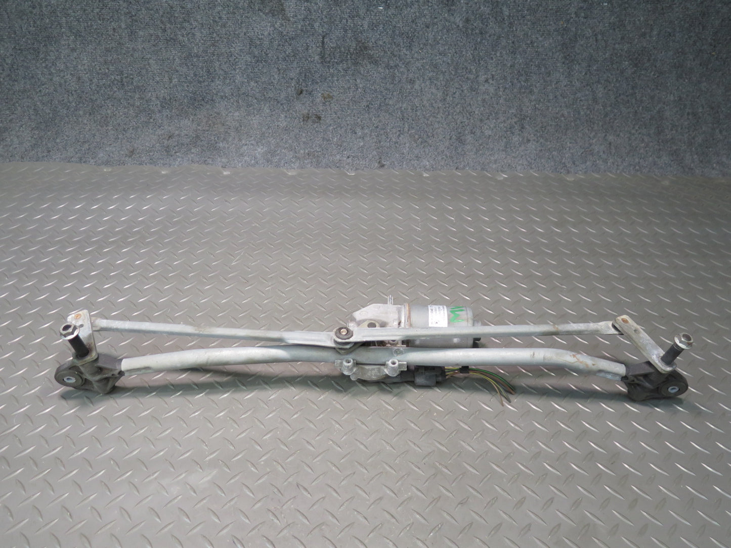 11-15 Mini Cooper R60 R61 Windshield Wiper Transmission Linkage w Motor OEM