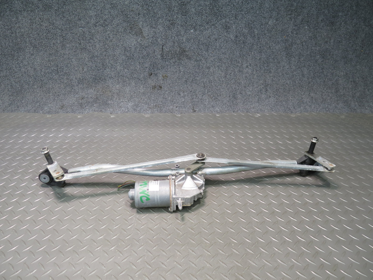 11-15 Mini Cooper R60 R61 Windshield Wiper Transmission Linkage w Motor OEM