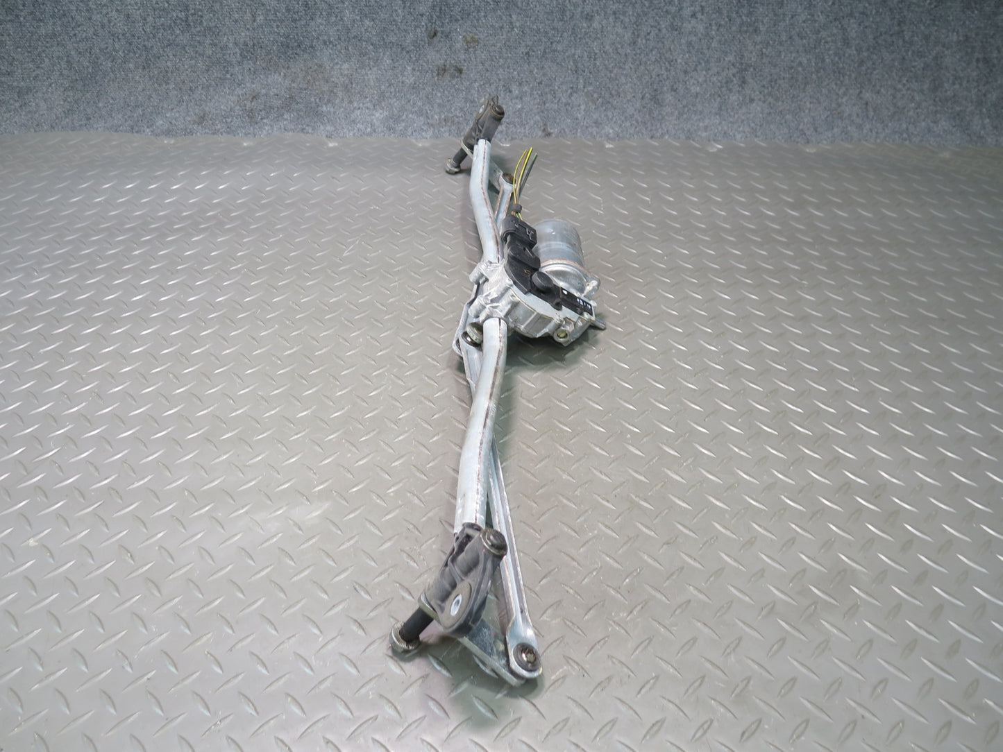 11-15 Mini Cooper R60 R61 Windshield Wiper Transmission Linkage w Motor OEM