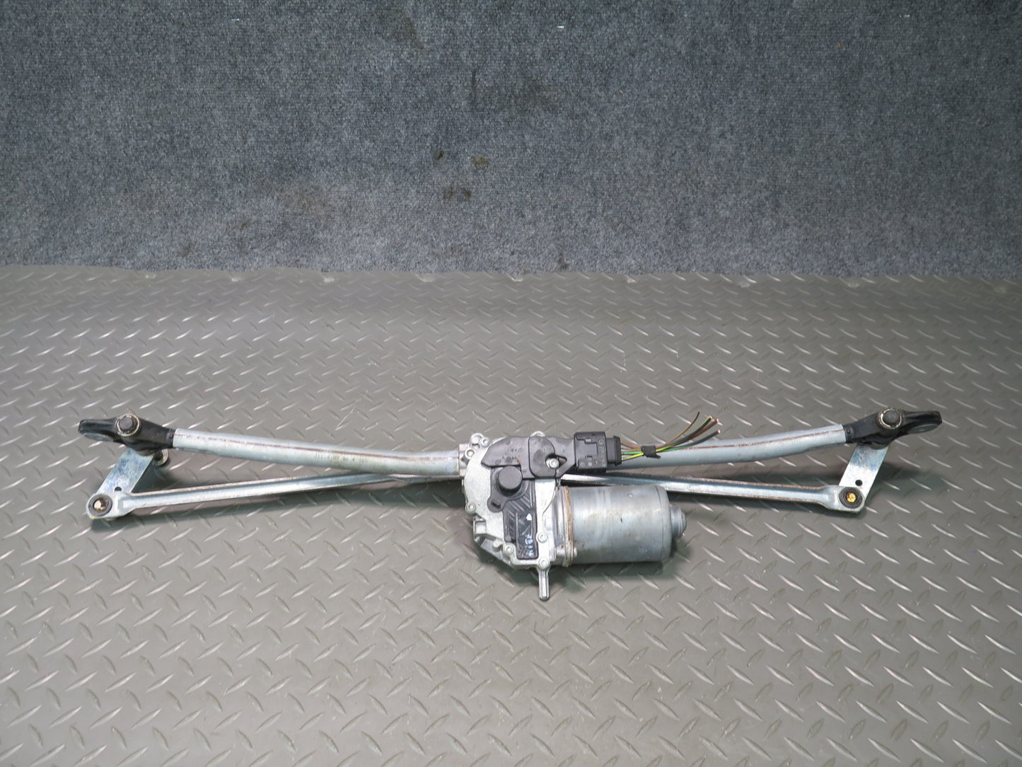 11-15 Mini Cooper R60 R61 Windshield Wiper Transmission Linkage w Motor OEM