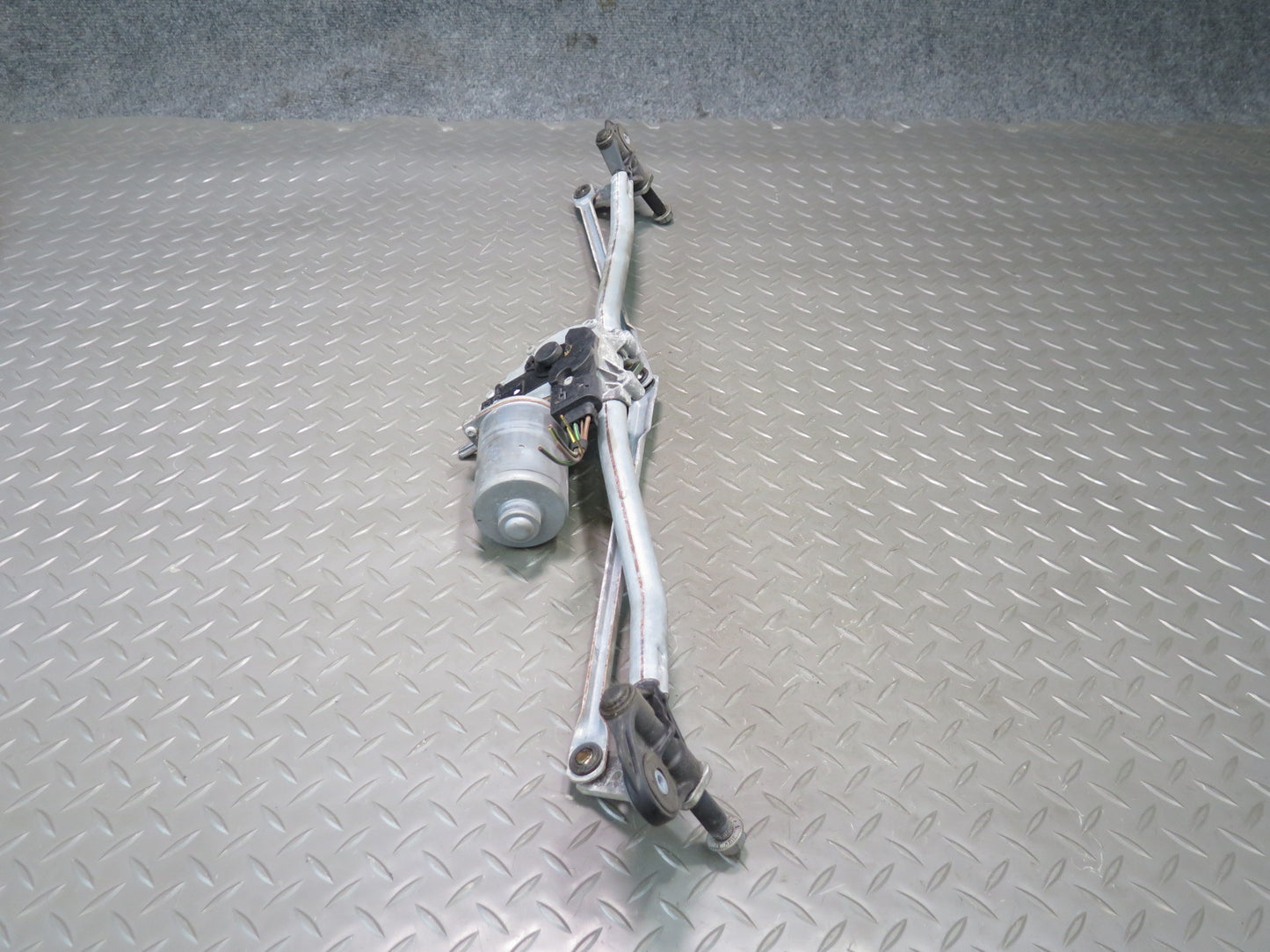 11-15 Mini Cooper R60 R61 Windshield Wiper Transmission Linkage w Motor OEM