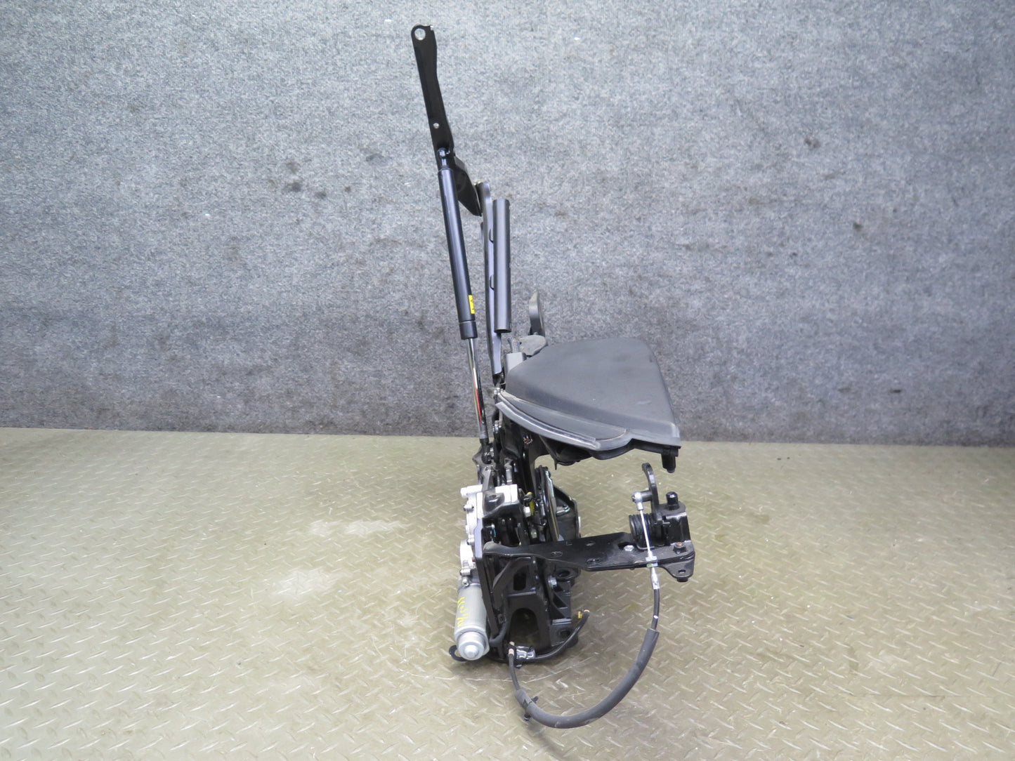 10-13 Lexus GSE20L IS350 IS250 Convertible Rear Left Trunk Lid Hinge w Motor OEM