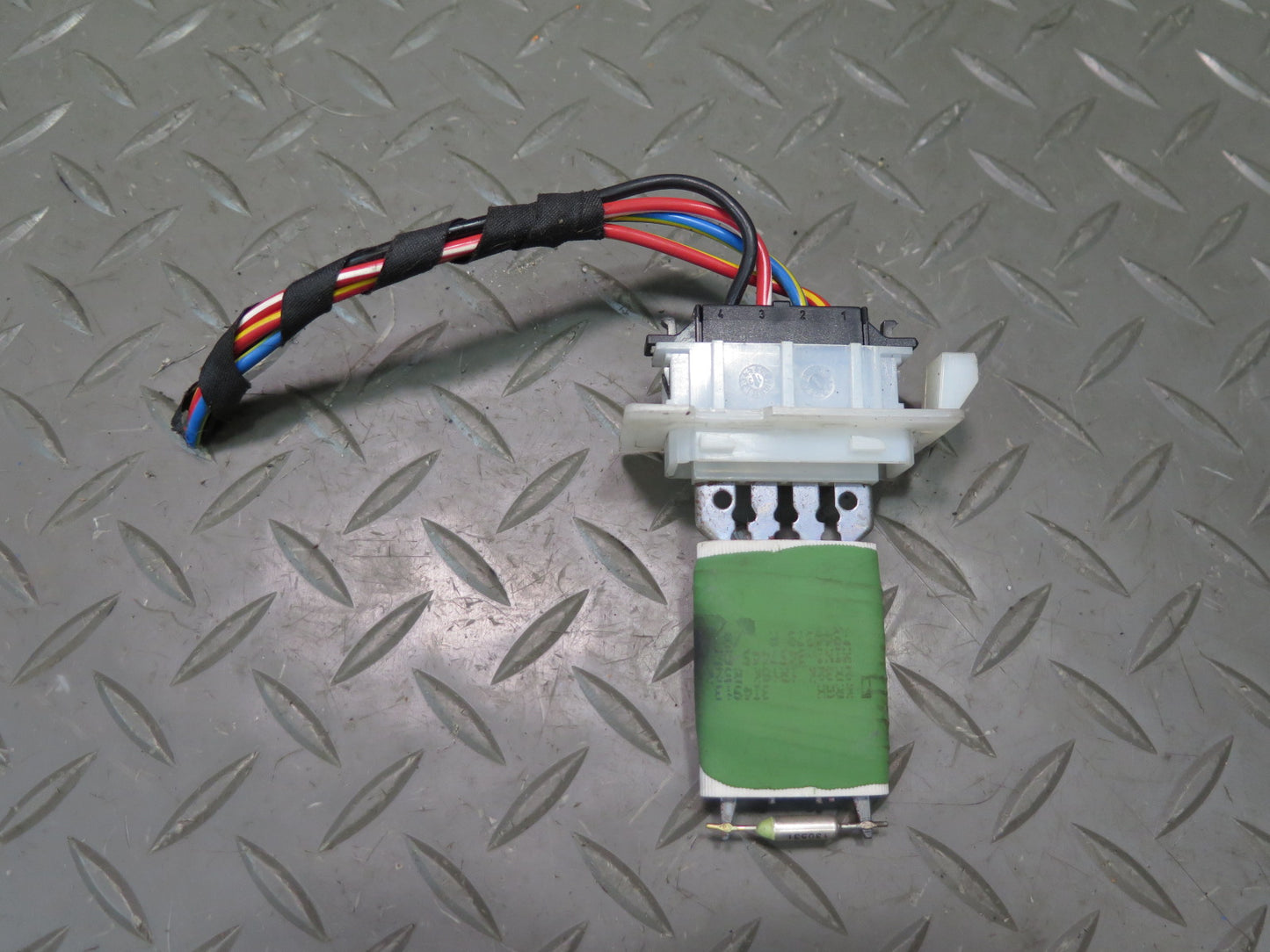 11-15 Mini Cooper R55 R56 R60 R61 A/C Heater Blower Motor Fan w Resistor OEM