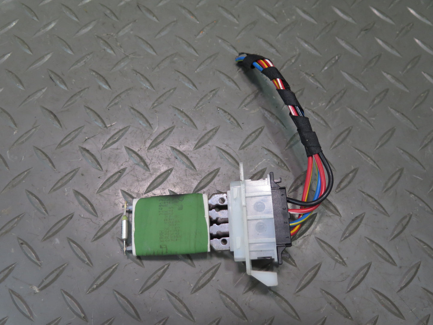 11-15 Mini Cooper R55 R56 R60 R61 A/C Heater Blower Motor Fan w Resistor OEM