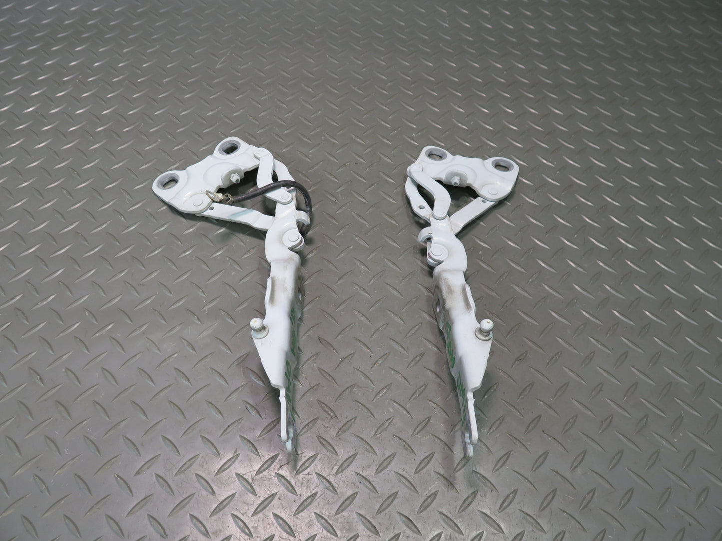 11-15 Mini Cooper R60 R61 Cpuntryman Set of 2 Front Hood Hinge Support OEM