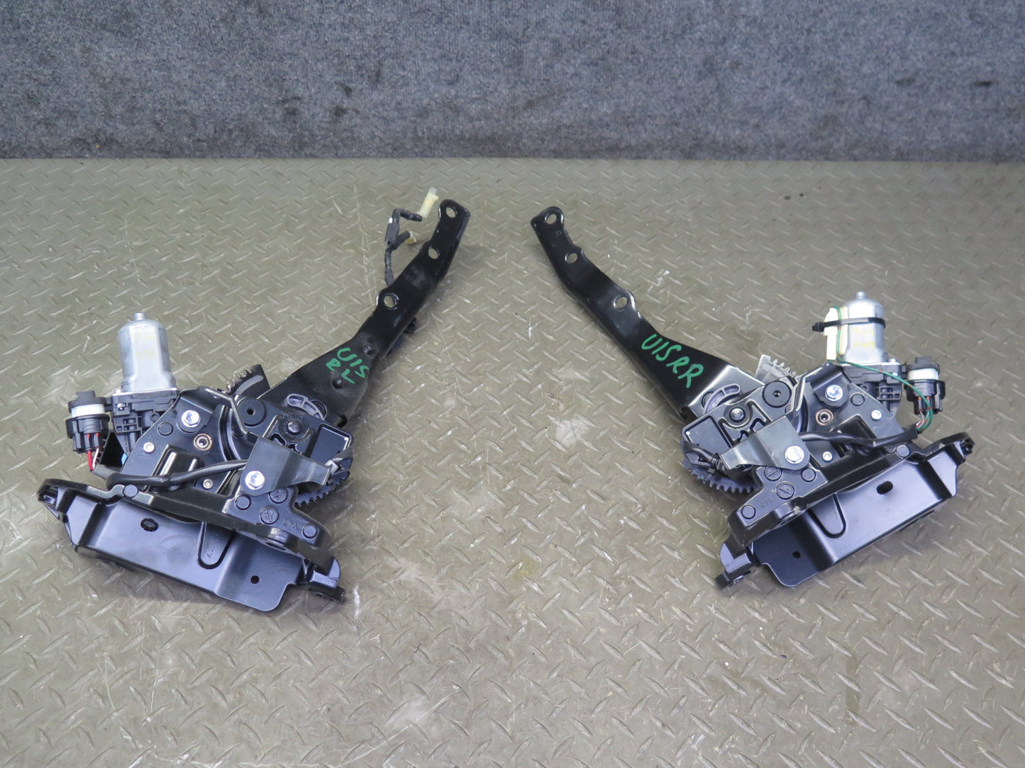 10-13 Lexus IS350 IS250 Convertible Rear Right Left TOP Roof Motor Hinge Set OEM