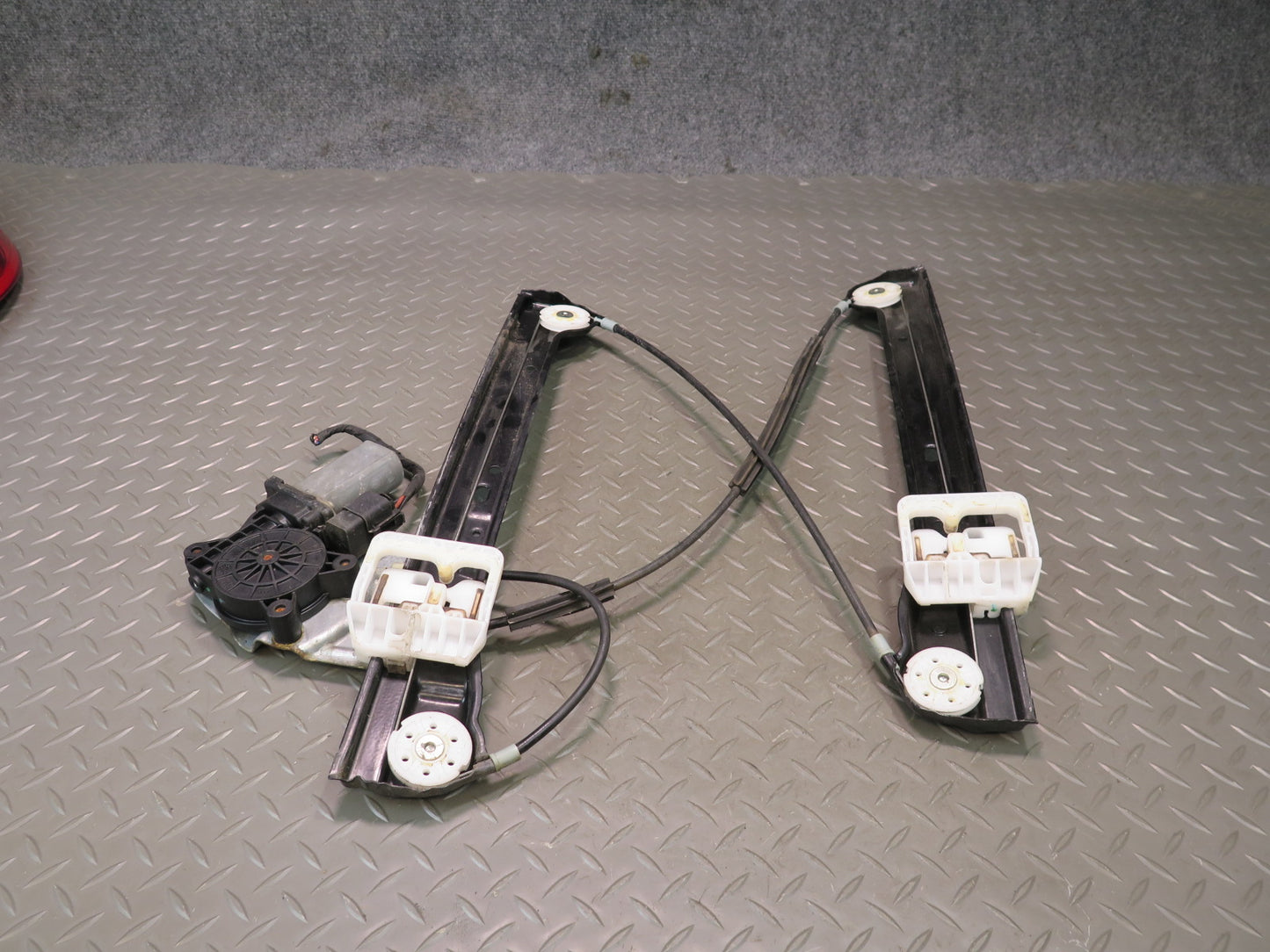 11-15 Mini Cooper R60 Countryman Front Left Door Window Regulator w Motor OEM