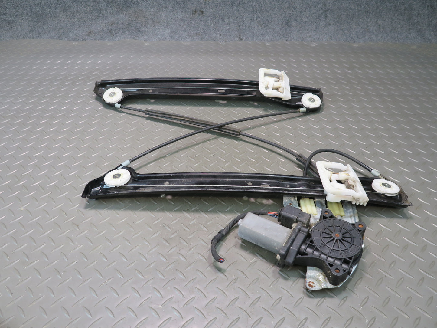 11-15 Mini Cooper R60 Countryman Front Left Door Window Regulator w Motor OEM