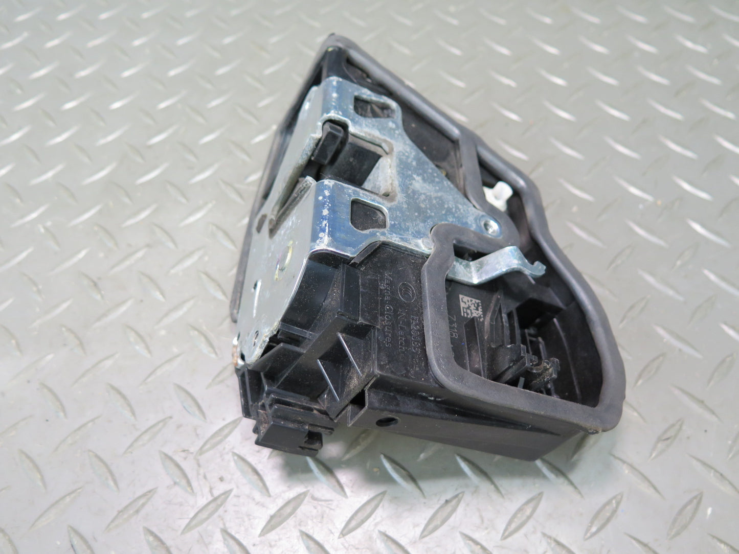 11-15 Mini Cooper R60 R61 Front Left Door Lock Latch Actuator 7318409 OEM