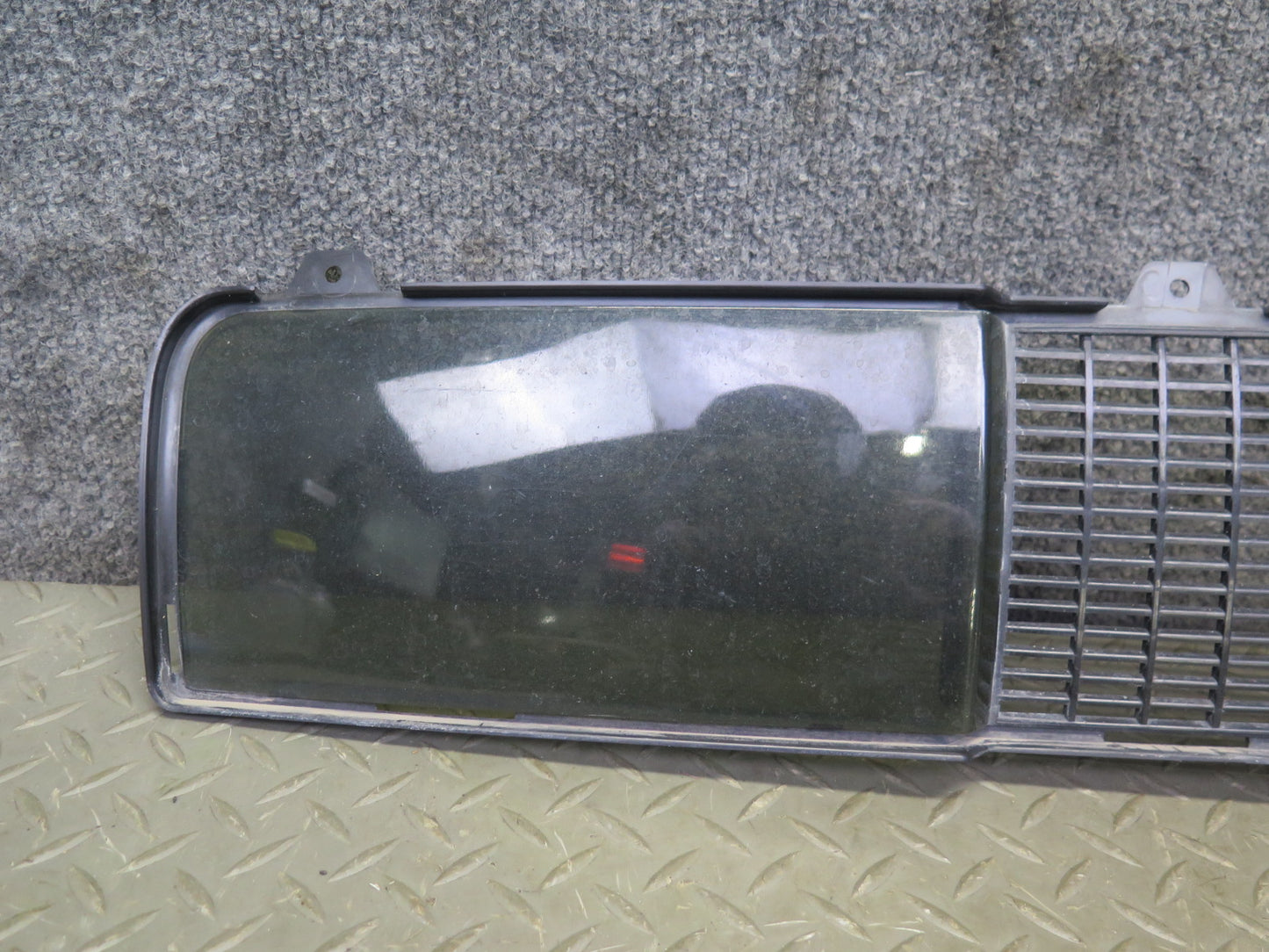 2004-2008 Cadillac XLR Front Bumper Center Lower Grille Trim Panel Assembly