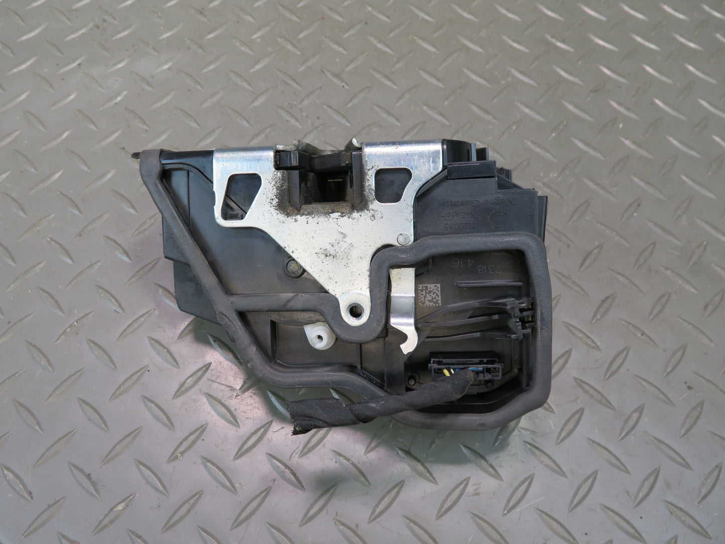 11-15 Mini Cooper R60 R61 Front Right Door Lock Latch Actuator 7318416 OEM