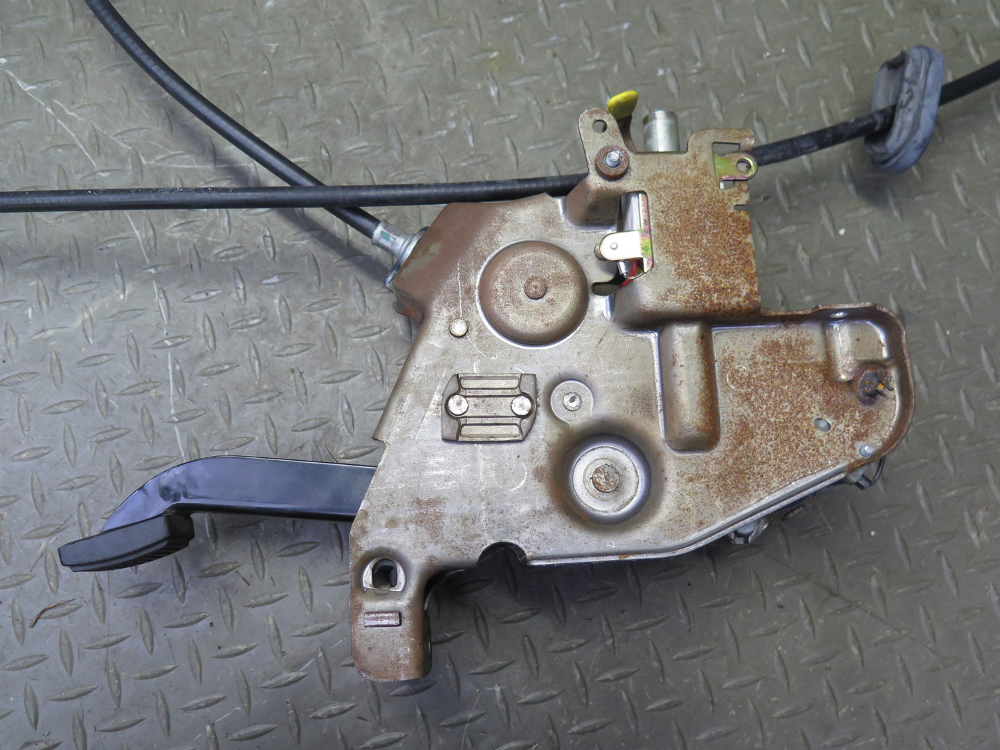 2004-2009 Cadillac XLR Parking Emergency Brake Stop Pedal W/ Cable Assembly