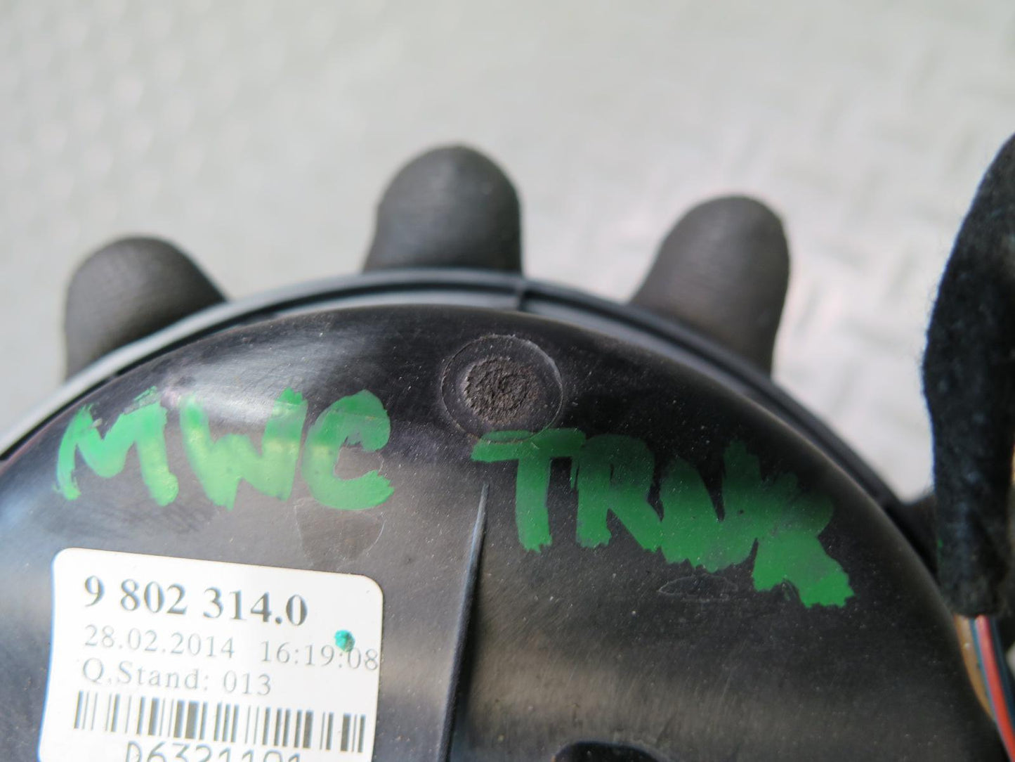 11-15 Mini Cooper R60 R61 Rear Trunk Lid Open Release Handle 9802314 OEM