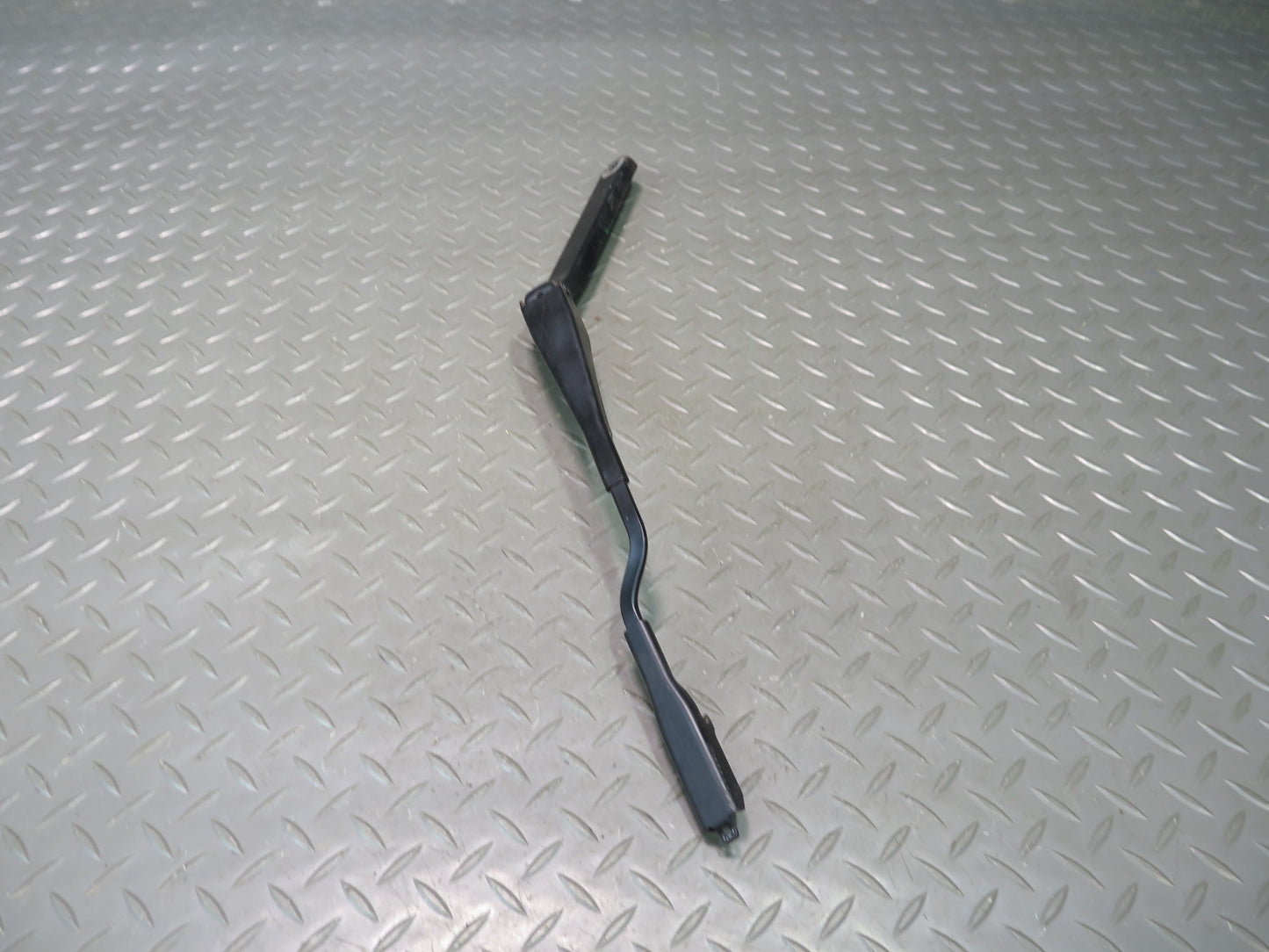 11-15 Mini Cooper R60 R61 Countryman Set of 2 Front Left & Right Wiper Arm OEM